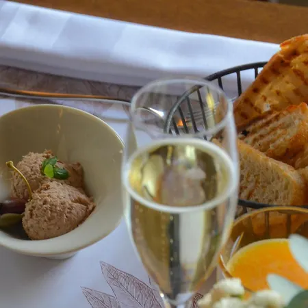 アパートホテル Pergola シベニク