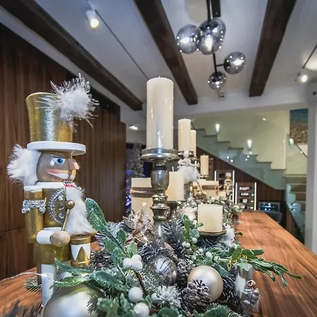 Pergola アパートホテル 4*